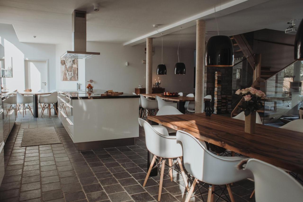 Gut Stangs B&B Raeren Exteriör bild